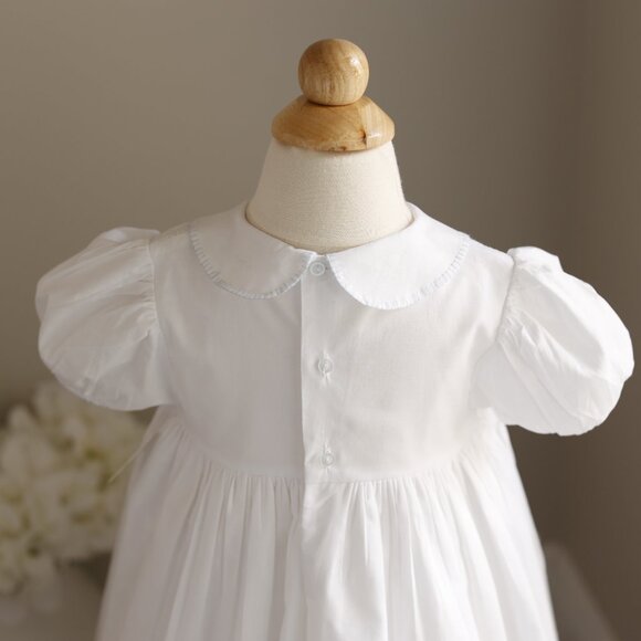 White Smocked Dress 100% Cotton Hand Embroidery Spring Portrait 18/24 Month New - Picture 5 of 7